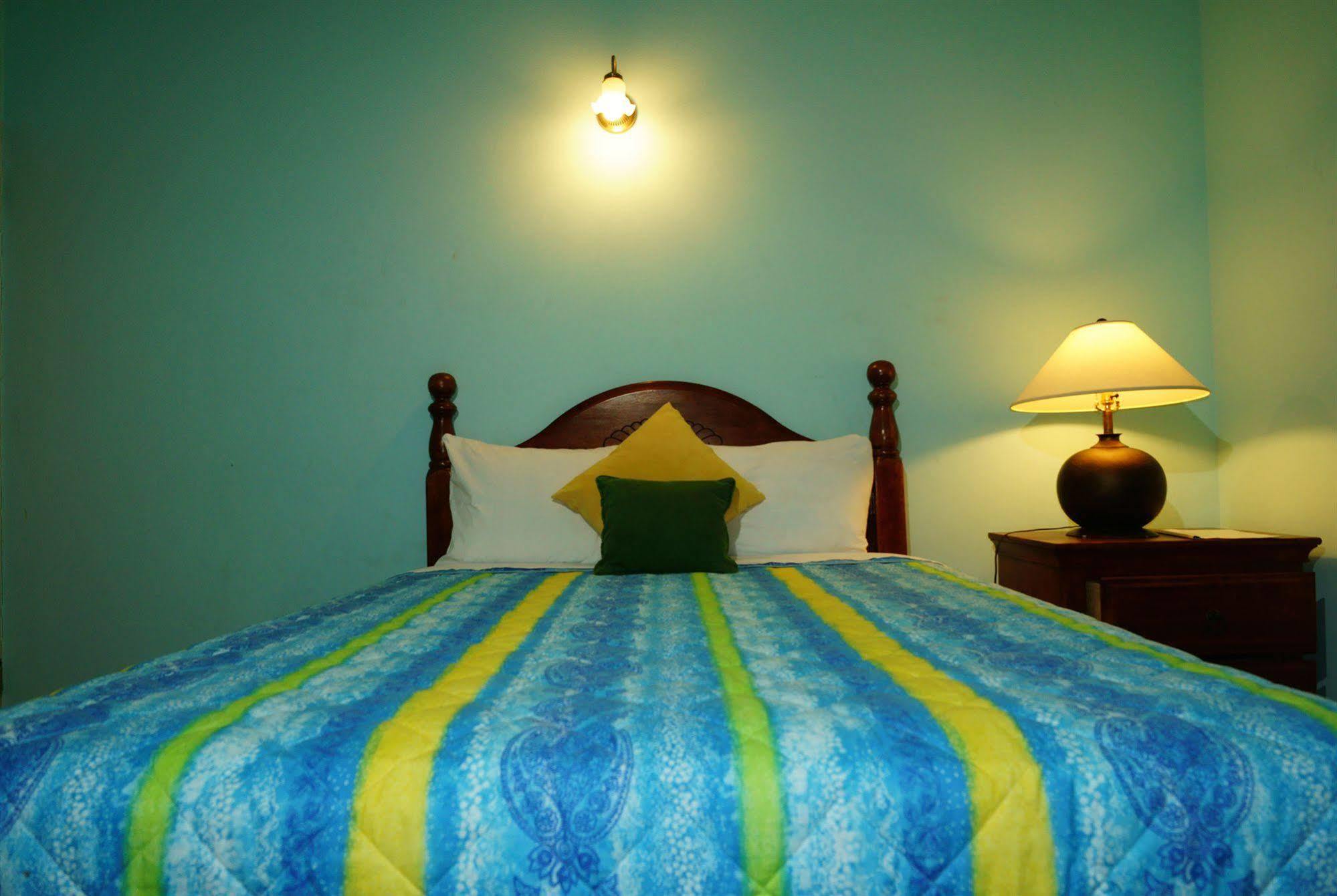 Lamblion Holiday Apartment Freemans Bagian luar foto